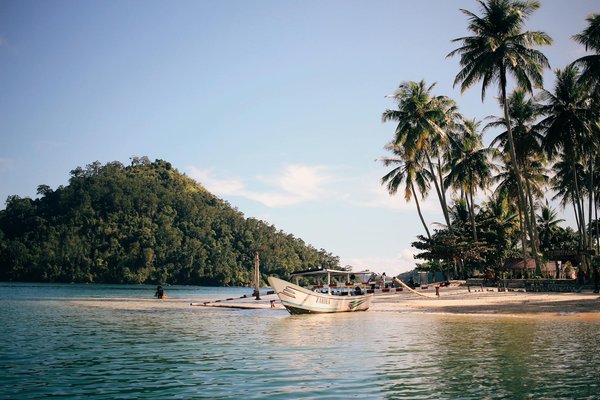 Où pratiquer le snorkeling au milieu des raies manta à Hawaii ?